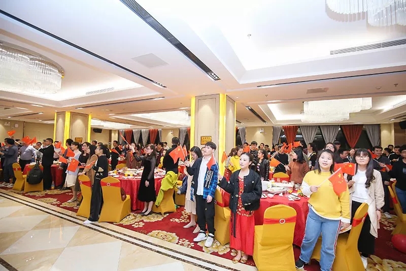 《我和我的祖國》 《我和我的祖國》